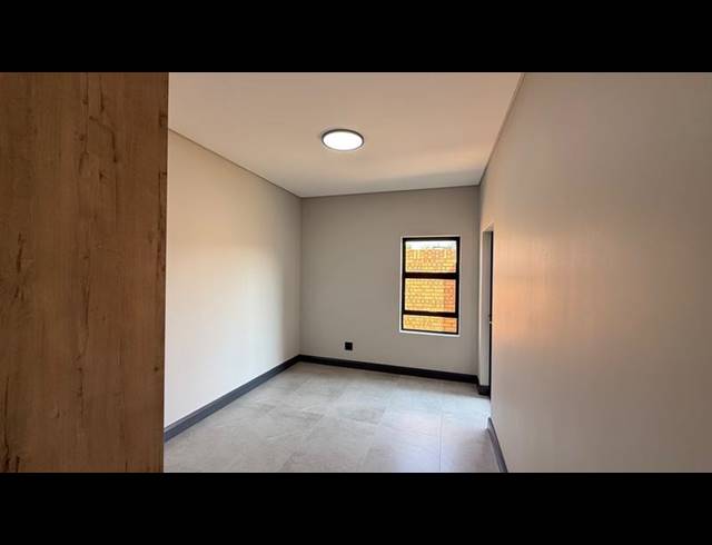 4 BEDROOM HOUSE FOR SALE IN FOUNTAINBROOK ESTATE